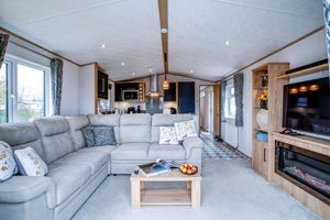 Photo 17- click for photo gallery